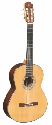 A20 i gruppen Guitar / Klassisk og Spansk Guitar / Admira / Klassisk hos Crafton Musik AB (350039305034)